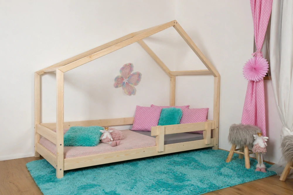 MAXIDO Dětská postel domeček Dita 200x120 přírodní