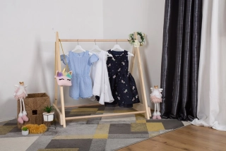 Věšák do dětského pokoje Ačko